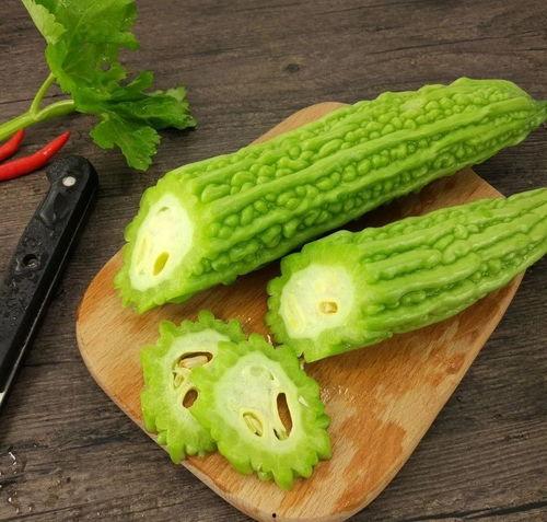 雨后吃瓜图片,捕捉夏日清新瞬间